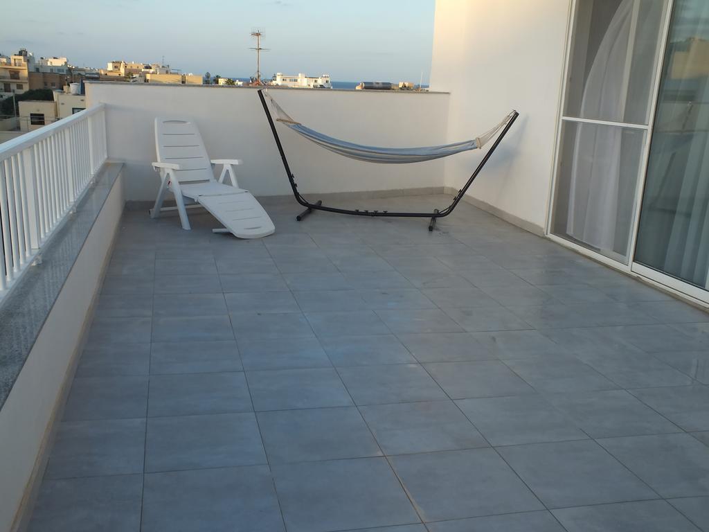 Penthouse Next To The Beach Marsaskala Extérieur photo